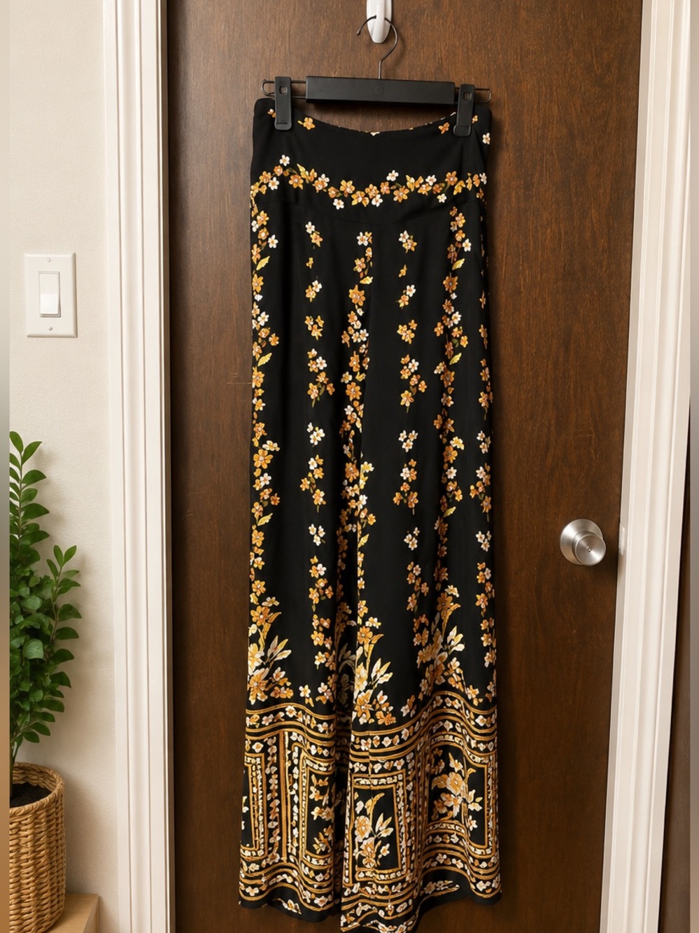 NWOT Band of Gypsies Black Floral Border Print Wide Leg Palazzo Pants XS Boho